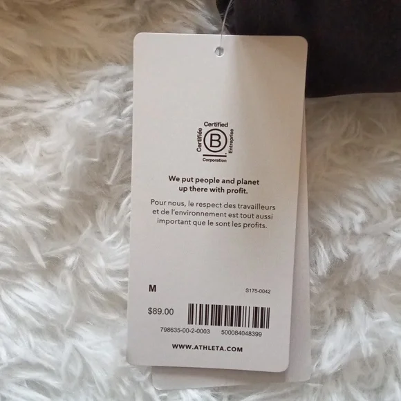 Athleta Transcend Capri NWT Medium - Picture 6 of 6